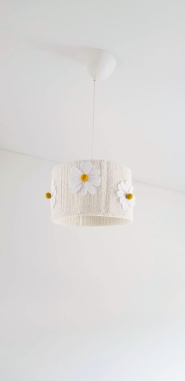daisy-flowers-lamp-shade-nursery-decor.jpg