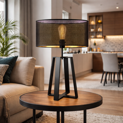 Nowoczesna lampka stołowa z geometryczną, metalową podstawą i perforowanym abażurem to idealne połączenie designu i funkcjonalności. Stylowe oświetlenie do salonu, sypialni lub biura, które tworzy ciepły, przytulny klimat wnętrza.