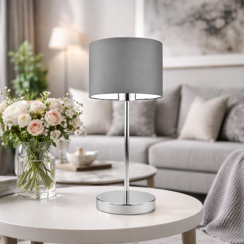 Lampka nocna KIRA to stylowa lampka do sypialni, łącząca nowoczesny design z funkcjonalnością. Subtelne światło, szeroka gama kolorów i elegancka forma sprawiają, że to idealna lampka nocna nowoczesna do każdego wnętrza.