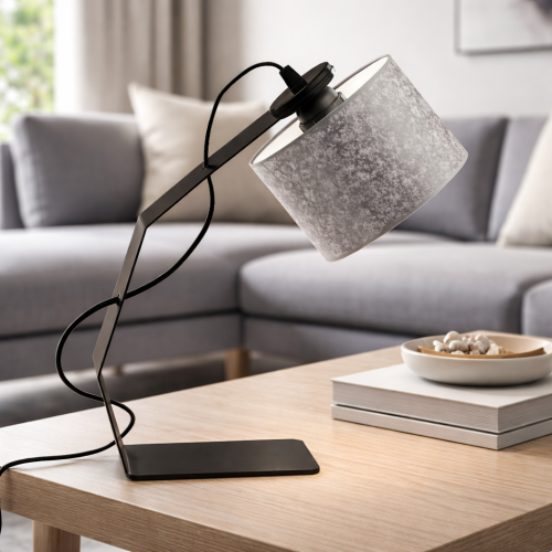 Lampka nocna MARGARET to stylowa i nowoczesna lampka do sypialni, wykonana z metalu i tkaniny. Idealna jako lampka na stolik nocny, dostępna w wielu kolorach, kompatybilna z LED, tworzy przytulne i eleganckie oświetlenie wnętrza.