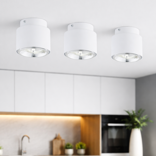 Nowoczesny biały reflektor sufitowy LED w formie minimalistycznej tuby to idealne rozwiązanie do kuchni i wnętrz nowoczesnych. Zapewnia precyzyjne oświetlenie, elegancki design i łatwy montaż, podkreślając styl oraz funkcjonalność pomieszczenia.