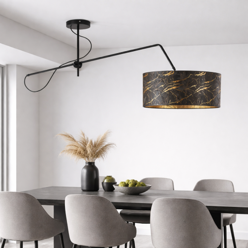 Nowoczesna lampa sufitowa z regulowanym ramieniem i eleganckim abażurem w czerni ze złotym marmurowym wzorem. Idealna do minimalistycznych wnętrz, jadalni i salonu. Designerskie oświetlenie łączące funkcjonalność z wyjątkowym stylem.