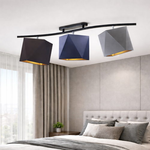 Nowoczesna lampa sufitowa z trzema geometrycznymi kloszami to idealne oświetlenie do sypialni lub salonu. Designerska forma, eleganckie kolory i złote wnętrze kloszy zapewniają stylowy wygląd oraz przytulne, ciepłe światło.