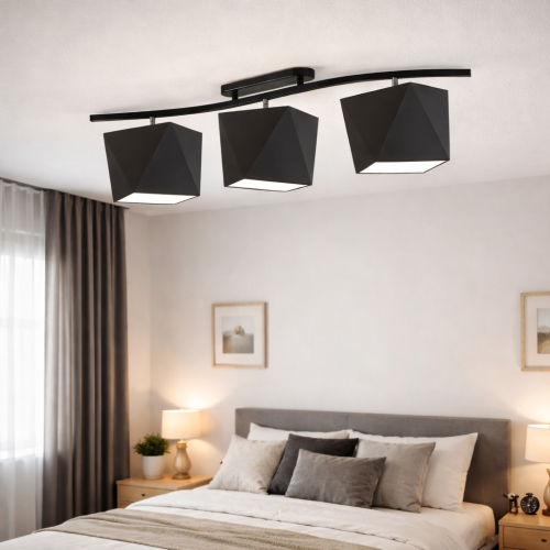 Nowoczesna lampa sufitowa z trzema geometrycznymi kloszami w eleganckim czarnym wykończeniu. Idealna do sypialni lub salonu, zapewnia stylowe oświetlenie i podkreśla minimalistyczny charakter wnętrza. Trwała, funkcjonalna i designerska.