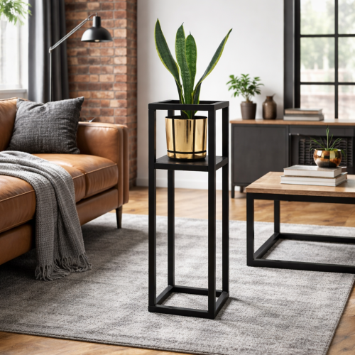 Nowoczesny kwietnik loftowy z czarnej stali to idealne uzupełnienie industrialnego salonu. Minimalistyczna forma i elegancka donica podkreślają styl wnętrza, dodając mu charakteru i świeżości. Idealny na rośliny ozdobne.