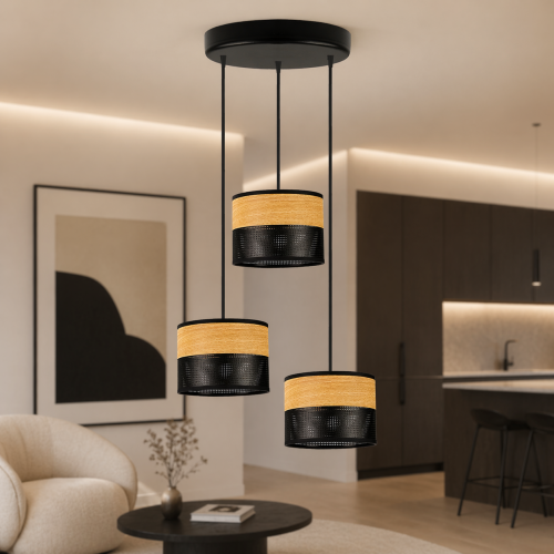 Nowoczesna lampa wisząca z trzema punktami światła, łącząca elegancką czerń z naturalnym wykończeniem drewna. Designerski styl idealny do salonu, jadalni lub kuchni. Oryginalne oświetlenie, które podkreśli charakter wnętrza.