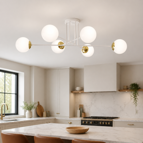 Nowoczesna lampa sufitowa w stylu minimalistycznym z białą konstrukcją i złotymi akcentami to idealne oświetlenie do kuchni i salonu. Designerska forma, kuliste klosze i eleganckie wykończenie podkreślą charakter współczesnych wnętrz.