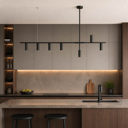 Nowoczesna lampa sufitowa nad blat kuchenny o minimalistycznym designie. Czarna, liniowa forma idealnie wpisuje się w styl nowoczesny i industrialny. Zapewnia równomierne oświetlenie, podkreślając elegancję i funkcjonalność kuchni.