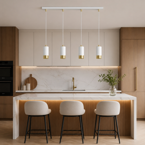 Nowoczesna lampa wisząca o szerokości 60 cm z czterema punktami światła to idealne rozwiązanie nad wyspę kuchenną. Minimalistyczny design w bieli i złocie podkreśla elegancję wnętrza, zapewniając równomierne i stylowe oświetlenie przestrzeni.