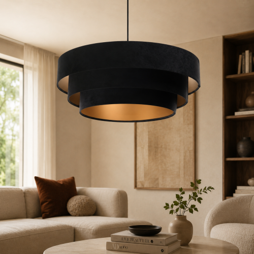 AURELLO VELUR to elegancka lampa wisząca z czarnym welurowym abażurem i złotym wnętrzem. Designerskie oświetlenie premium do salonu, jadalni i sypialni w stylu modern glamour oraz contemporary luxury.