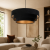 AURELLO VELUR to elegancka lampa wisząca z czarnym welurowym abażurem i złotym wnętrzem. Designerskie oświetlenie premium do salonu, jadalni i sypialni w stylu modern glamour oraz contemporary luxury.